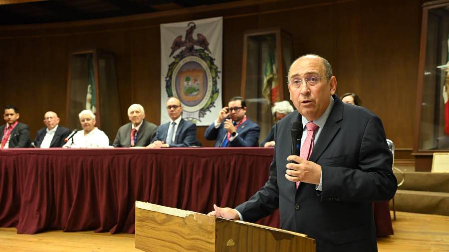 Rubén Moreira, diputado federal por Coahuila, afirmó que una tercera parte de la gasolina vendida en México tendría origen ilícito.