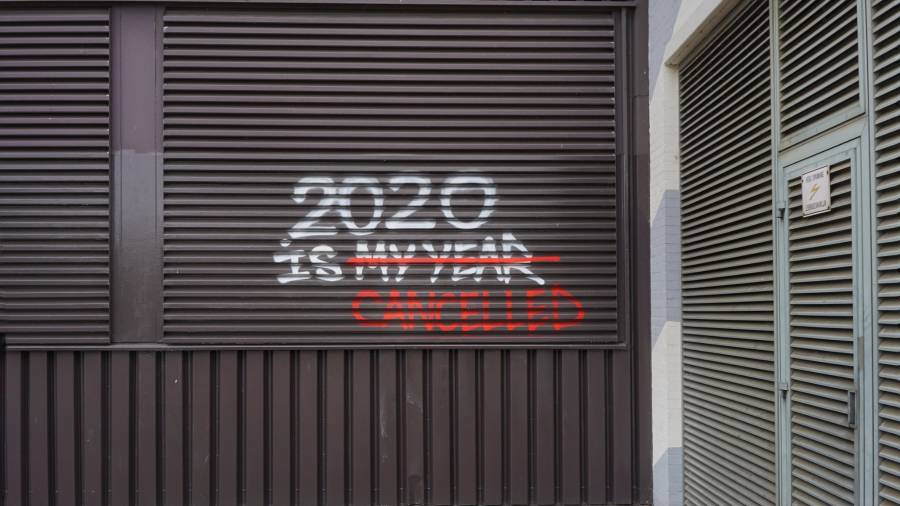 El virus contra todos y todos contra el virus