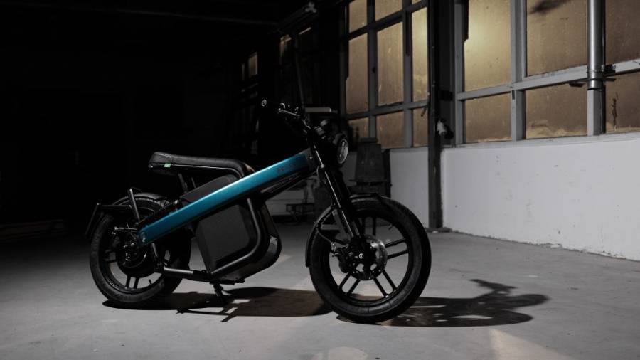 Brekr B4000, interesante motocicleta eléctrica