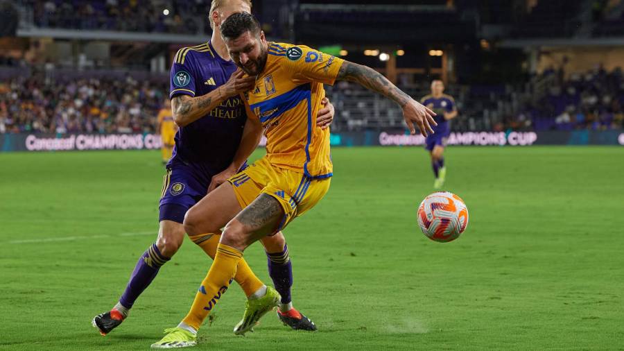 Gignac intentó llevar a Tigres a la siguiente ronda de la Concachampions desde la Ida, pero traía la “pólvora mojada”.