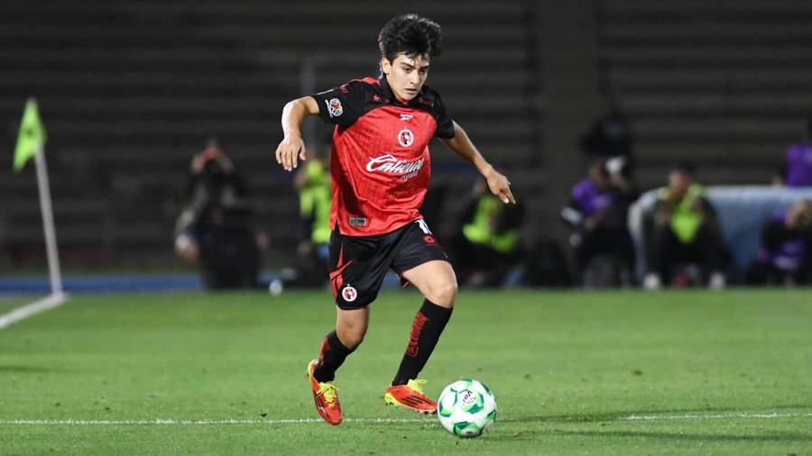 Gilberto Mora volvió a jugar con Xolos de Tijuana al entrar de cambio en el triunfo 2-1 sobre Bravos de Juárez, tras casi tres meses fuera por pubalgia.