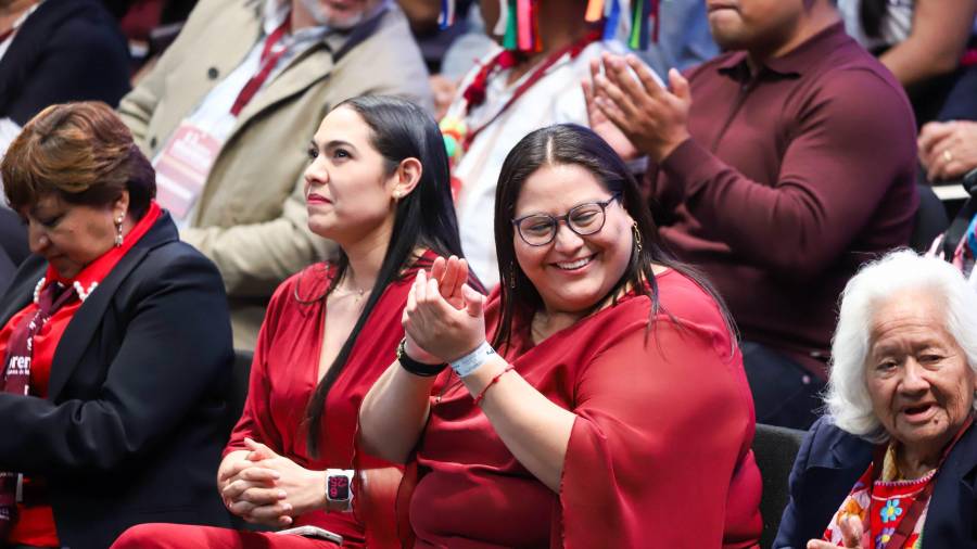 “Si ella lo decidiera, en algún momento, nos lo comunica, pero por ahora no nos ha comunicado nada”, declaró Montiel Reyes.