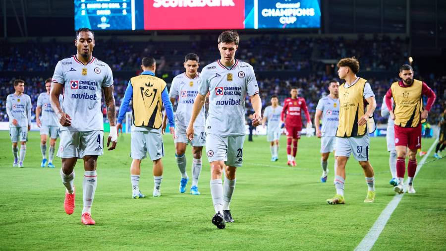 Cruz Azul no logró contener los ataques de LAFC y cayó 3-0 en el BMO Stadium.