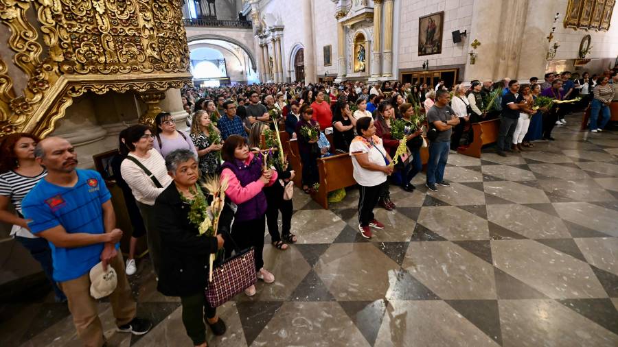 La comunidad católica participó en el inicio de la Semana Santa.