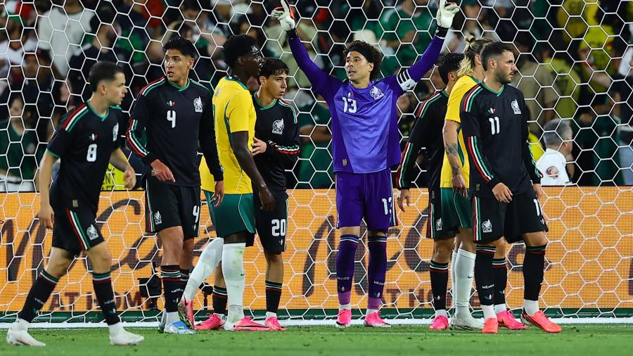 México venció 1-0 a Australia en el Rose Bowl de Pasadena, con gol de Johan Vásquez y el regreso de Guillermo Ochoa a la portería del Tri.