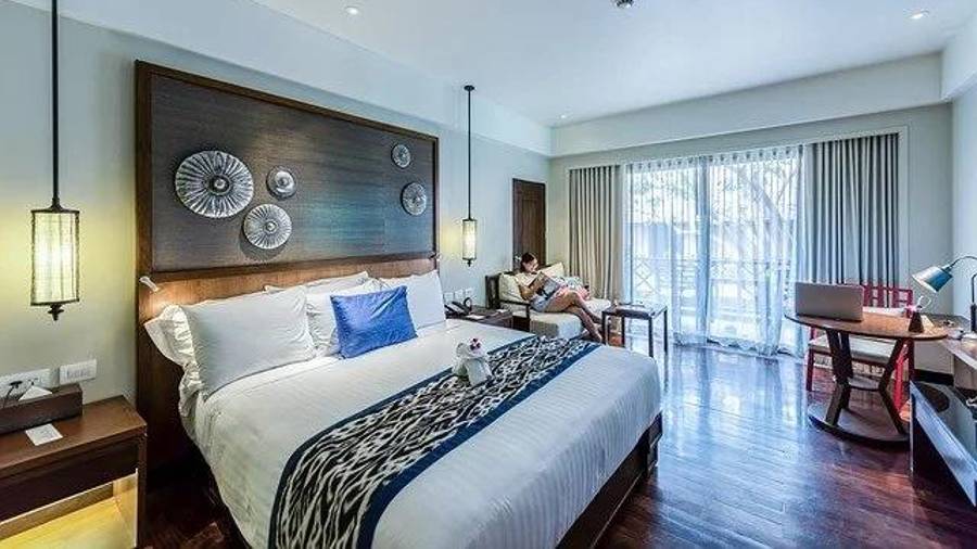 La ocupación hotelera en la Región Sureste registró una baja de entre 10 y 12 por ciento al cierre del año, luego de que viajeros optaran por cruzar Coahuila durante la noche y continuar su trayecto sin hospedarse.