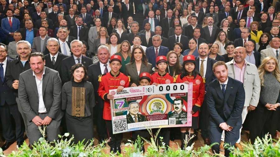 La Lotería Nacional, la FSTSE y la Secretaría de Salud, suman esfuerzos para reconocer un acontecimiento que marcó la regulación de las relaciones laborales, los derechos como estabilidad laboral, salarios dignos, prestaciones y mecanismos para resolver conflictos. FOTO: CORTESÍA