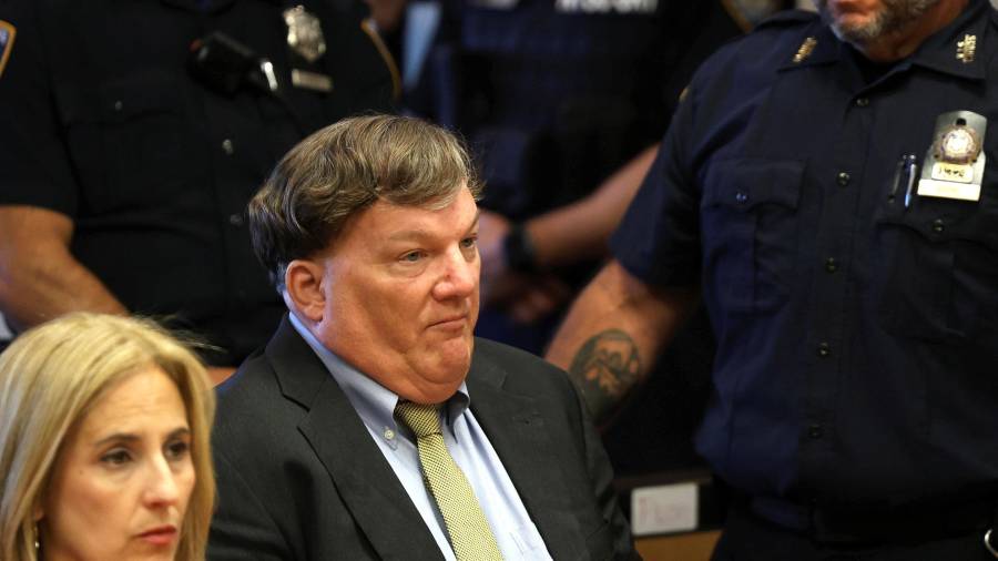 El asesino en serie de Gilgo, Rex Heuermann, fue sentenciado ante el juez Timothy Mazzei en el Tribunal del Condado de Suffolk en Riverhead, Nueva York, el miércoles 17 de junio de 2026.