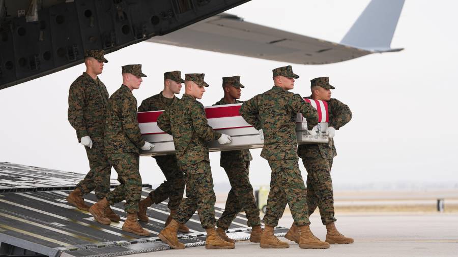 La muerte ocurre un días después de la llegada a Estados Unidos de los cuerpos de seis soldados fallecidos en Kuwait por el ataque con un dron de Irán