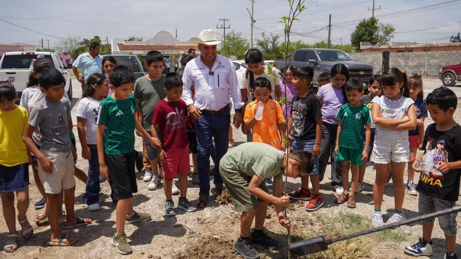 Convivencia y reforestación: así arrancaron los talleres vacacionales infantiles en el Centro Comunitario de Santo Domingo. FOTO: CORTESÍA
