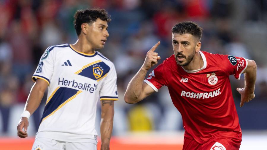 Paulinho fue la gran figura de la serie para Toluca: tras su triplete en la Ida, firmó un doblete en la Vuelta ante el LA Galaxy y encaminó a los Diablos Rojos a las Semifinales de la Concachampions 2026 con cinco goles en la eliminatoria.