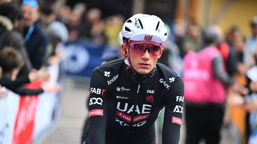 El mexicano Isaac del Toro perdió el liderato de la Tirreno-Adriático 2026 tras la cuarta etapa, aunque se mantiene entre los principales contendientes de la clasificación general.