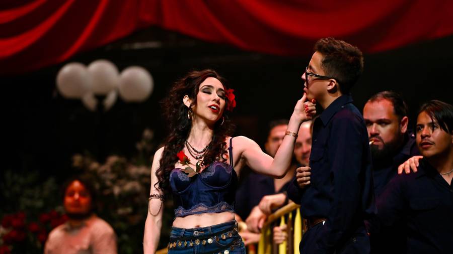 ‘Carmen’ enamora al Teatro de la Ciudad Fernando Soler en el FINA Saltillo 449