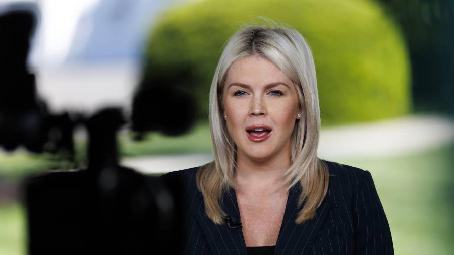 La Casa Blanca, a través de su portavoz Karoline Leavitt, pidió a la presidenta de México, Claudia Sheinbaum, mostrar “un poco de empatía” respecto a la muerte de los dos agentes estadounidenses.