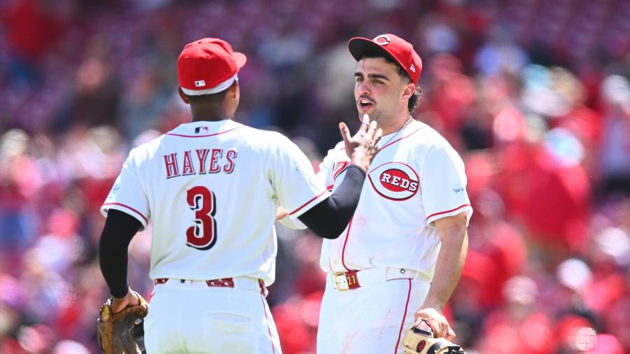 Una revisión del sistema ABS y un lanzamiento de 97 mph permitieron a Cincinnati Reds alcanzar 11 ponches y ganar pizza gratis para sus aficionados.