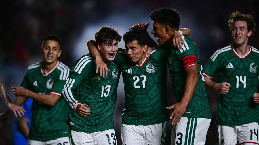 La Selección Mexicana celebró en el Estadio Corregidora de Querétaro tras imponerse 3-0 a Islandia en partido amistoso de preparación mundialista.