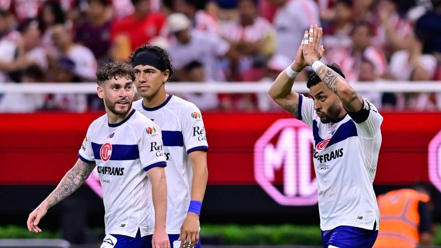 Alexis Vega aplicó la “Ley del Ex” con un penal cobrado a lo Panenka para encaminar el triunfo del Toluca en Guadalajara.