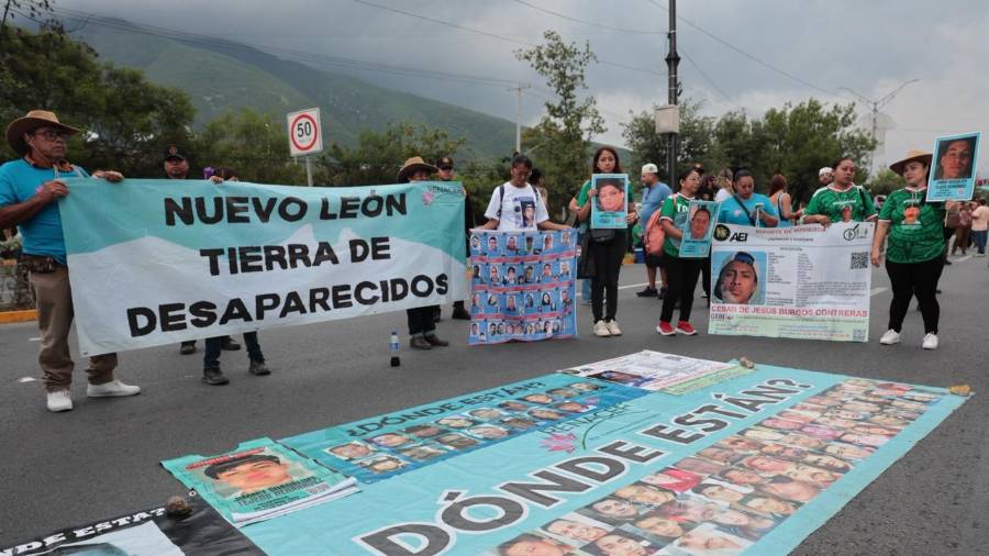 Este colectivo ciudadano se manifestó en los alrededores del estadio Monterrey, previo al juego entre Suecia y Túnez.