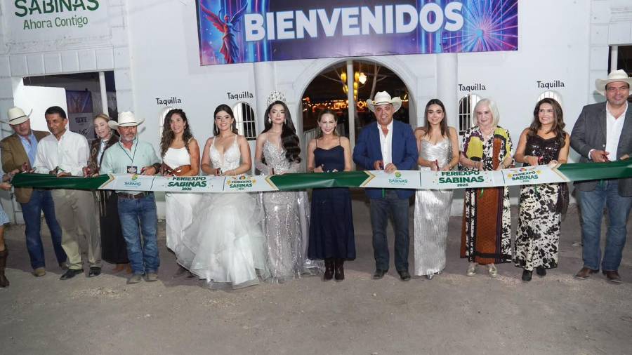 Con la presencia de autoridades estatales inició oficialmente la Feriexpo Sabinas 2026. FOTO: CORTESÍA