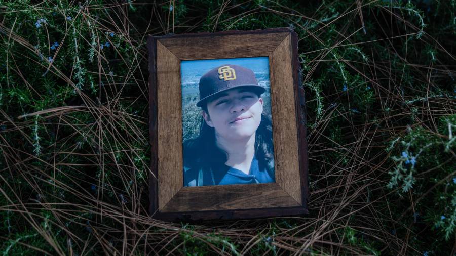 En diciembre de 2023, Ethan Dallas envió un mensaje a su madre, Becca Dallas, diciéndole que algo le preocupaba.