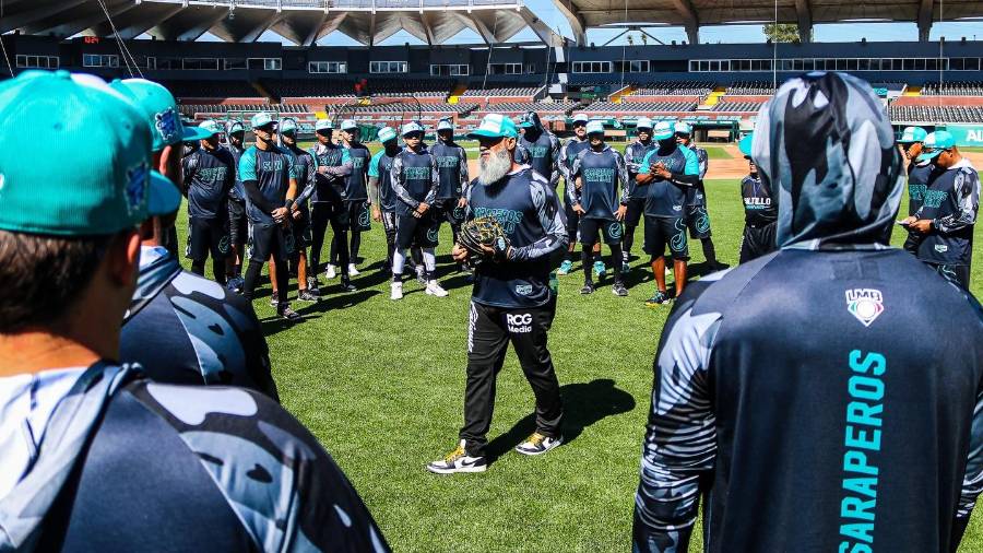 Saraperos cumple su día 11 de pretemporada en el Estadio Francisco I. Madero, afinando su ritmo de juego.