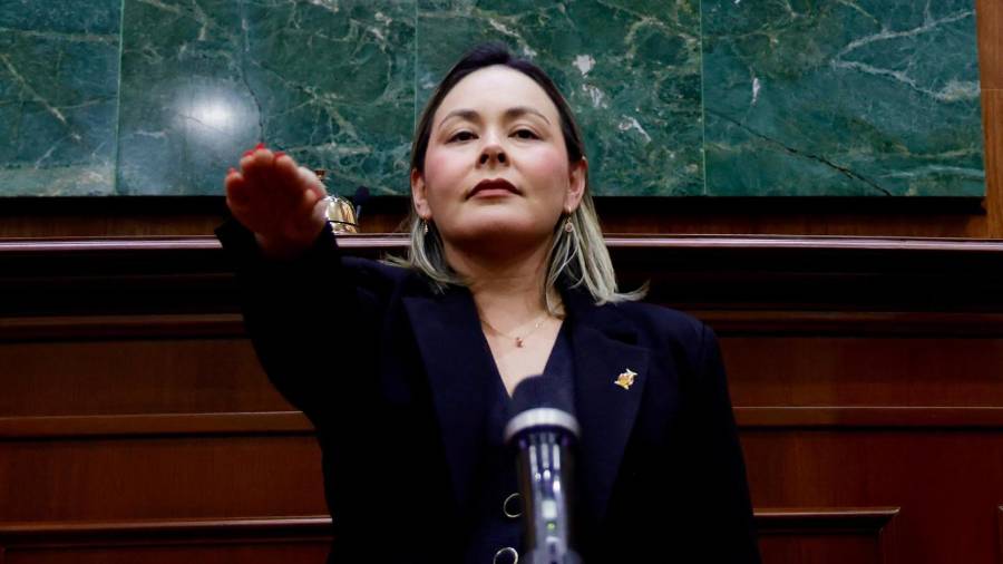 Yeraldine Bonilla Valverde asumió el Ejecutivo estatal tras la licencia de Rubén Rocha Moya en medio de investigaciones.
