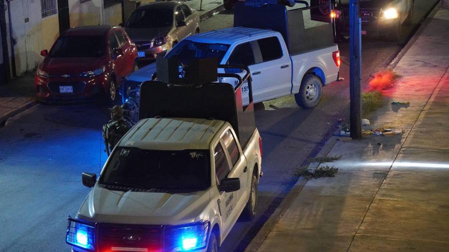 Elementos de la Policía Municipal y Agencia de Investigación Criminal aseguraron un domicilio en la colonia Del Valle.