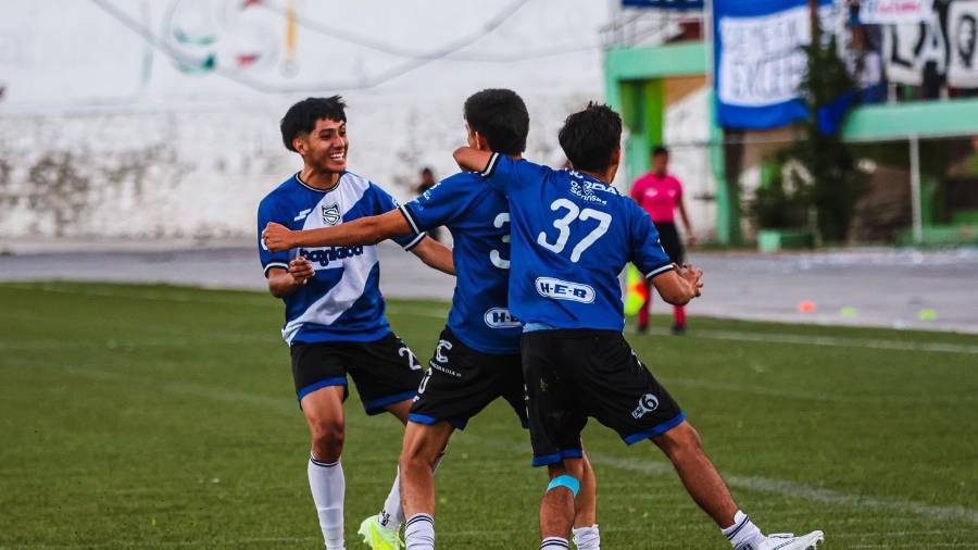 El segundo gol llegó al minuto 86 tras asistencia de Salvador Medina.
