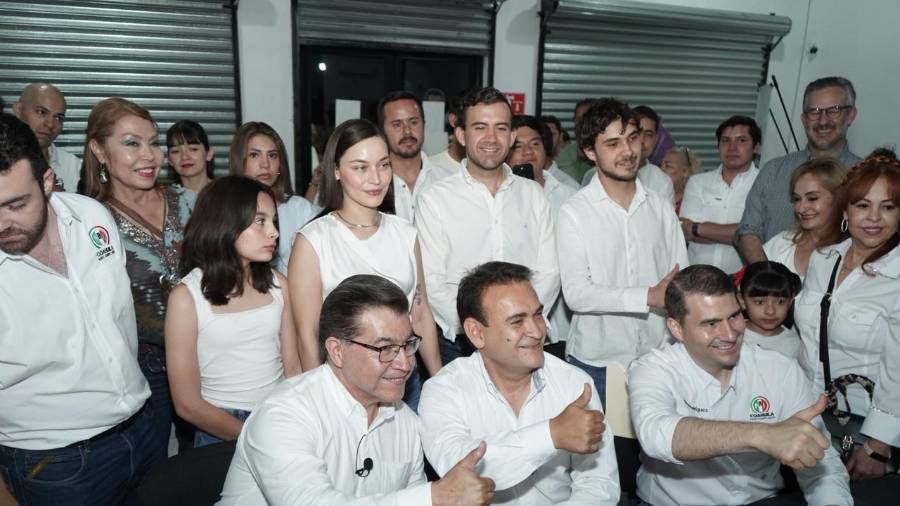 Los candidatos priistas se inscribieron este martes ante la autoridad electoral en la Región Sureste.