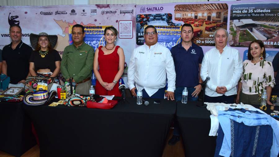 Más de 150 expositores de 16 países ofrecerán desde artesanías hasta joyería en Canacintra Saltillo, del 4 al 7 de septiembre. FOTO: FRANCISCO MUÑIZ