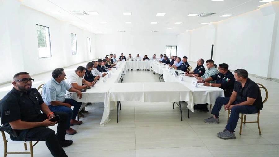Autoridades municipales y estatales participaron en la reunión regional realizada en Ciudad Acuña.