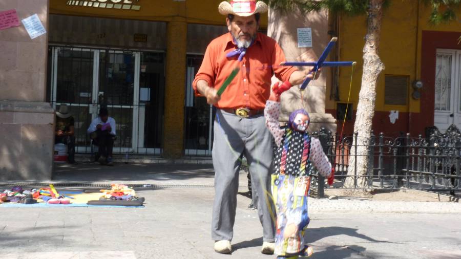 Pitoco, el titiritero que resiste al tiempo.