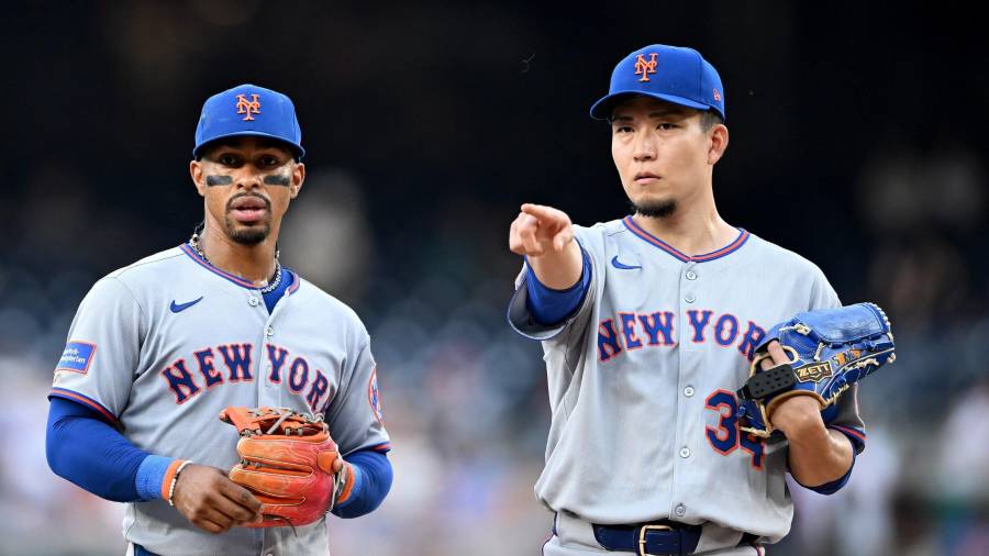 La directiva de los Mets de Nueva York inició una de las mayores reestructuraciones recientes en las Grandes Ligas al escuchar ofertas por casi toda su plantilla.