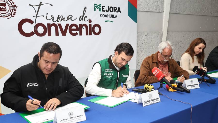 Durante la firma del convenio se destacó que éste ayudará fortalecer el clima para invertir y emprender. FOTO:
