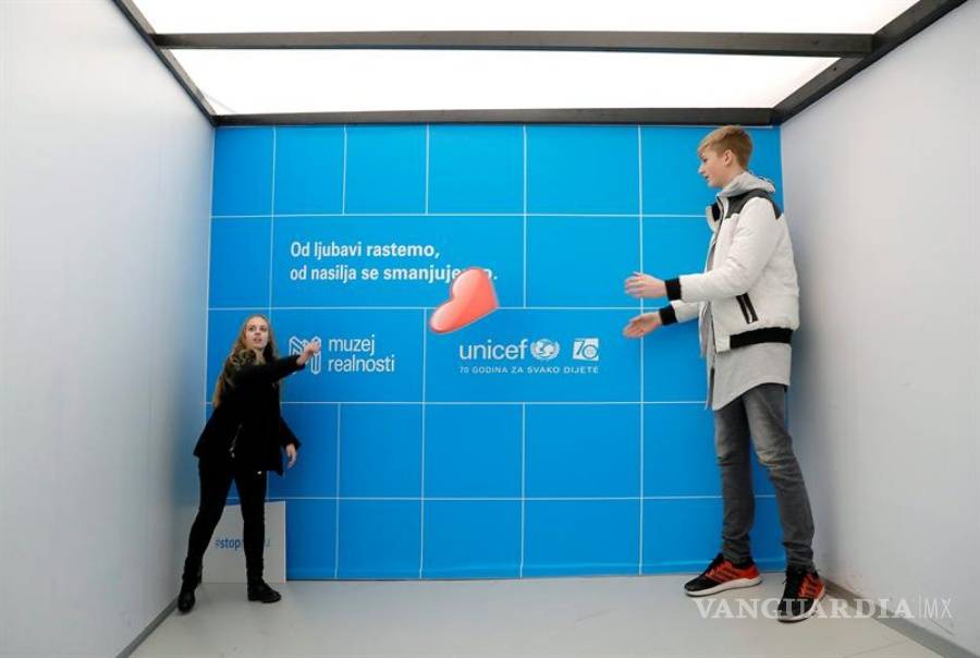 $!Muestra el Museo de Ilusiones en Zagreb el sufrimiento real de millones de niños