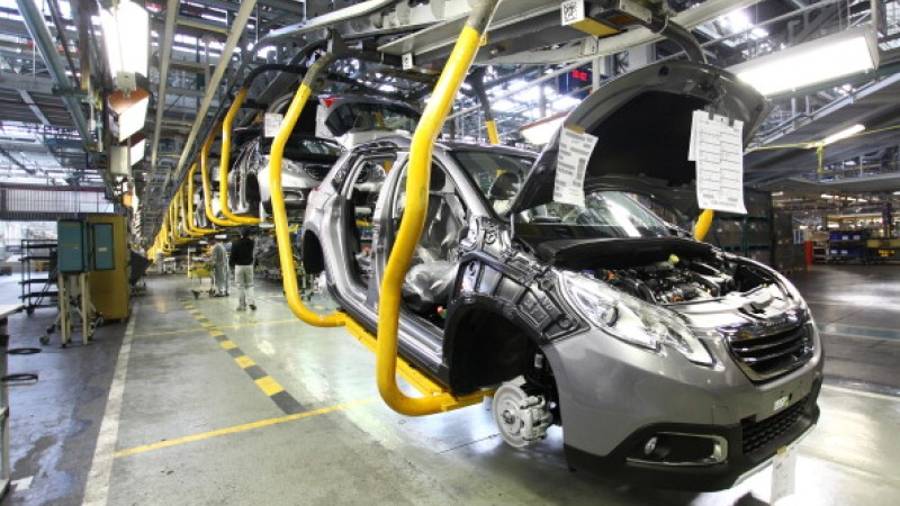 Industria automotriz vive bajo un intenso estrés