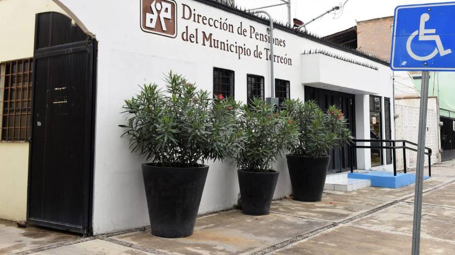 La entrega de cheques de los créditos autorizados está programada para el 27 de marzo.