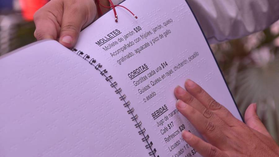 Coordinación. Los restaurantes se suman a la política de inclusión de la Sectur estatal.