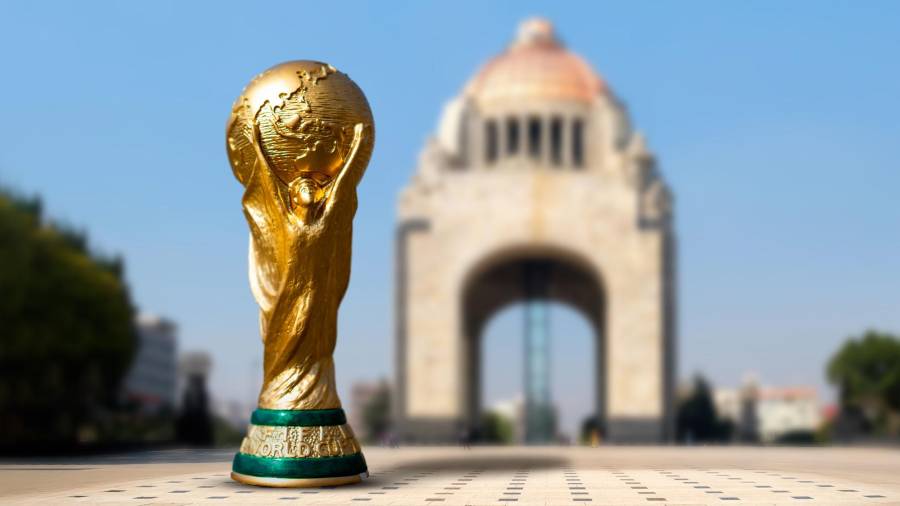 Boletos para el partido inaugural del Mundial 2026 en el Estadio Azteca alcanzan precios superiores al millón de pesos en plataformas de reventa, reflejo de la alta demanda por el torneo que se disputará en México, Estados Unidos y Canadá.