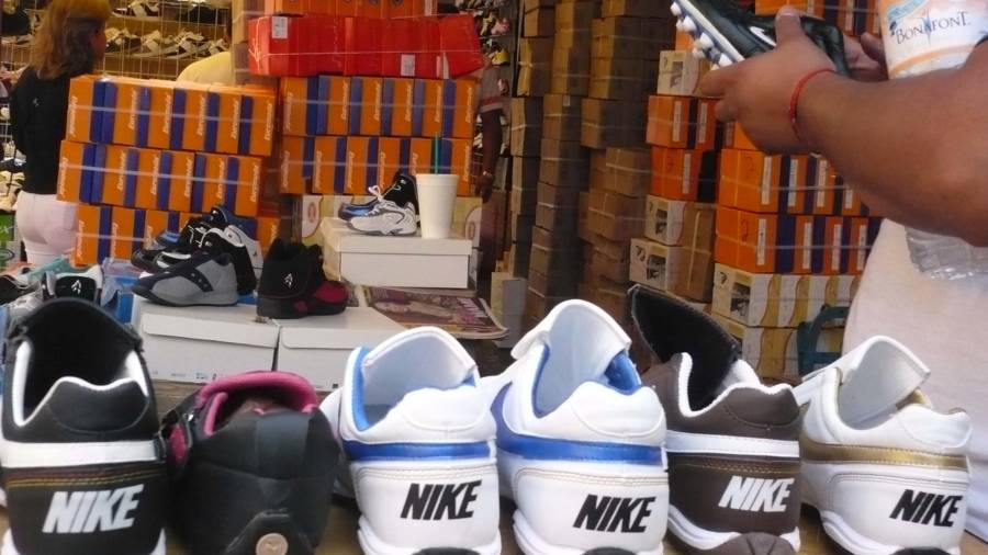 A pesar de las preocupaciones planteadas por Estados Unidos por la falta de castigo a la piratería en México, la Fiscalía General de la República (FGR) evade castigar los delitos asociados a la falsificación de marcas.