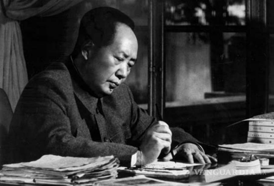 $!El &quot;Pequeño Libro Rojo&quot;, la Biblia de Mao Tse-tung, cumple 50 años