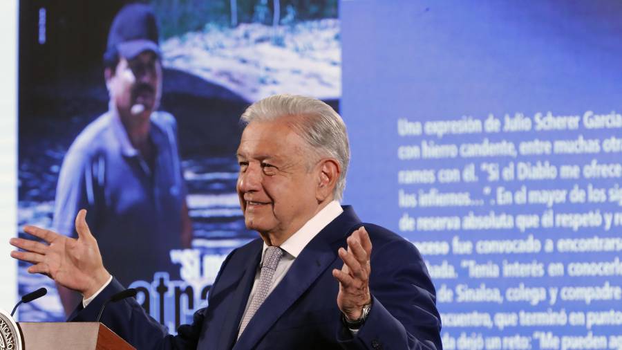 En su columna, el periodista afirma que la lealtad al proyecto político y a López Obrador se ha evaporado ante el temor de enfrentar a las agencias estadounidenses.