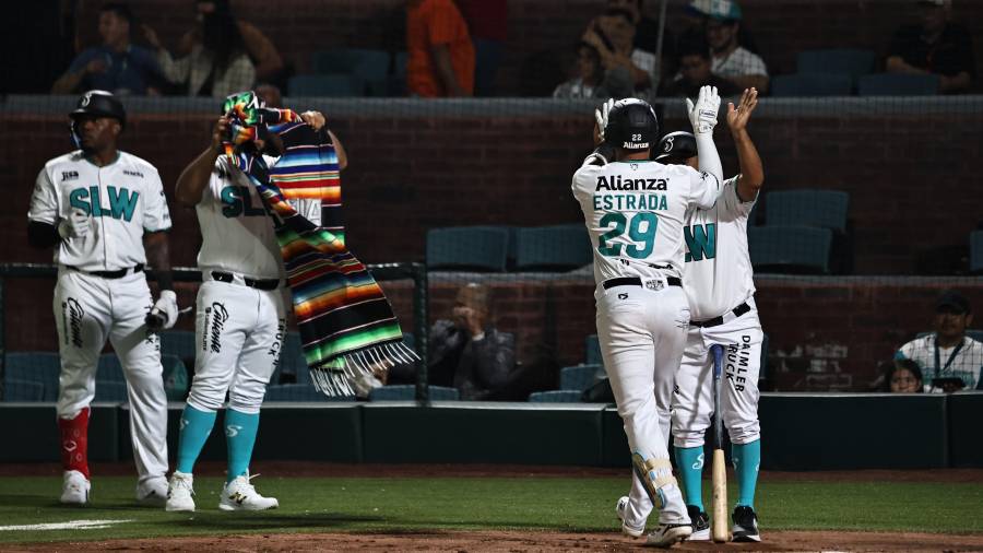 Saraperos de Saltillo venció 3-2 al Caliente de Durango en el Estadio Francisco I. Madero y abrió la serie con triunfo ante su afición.