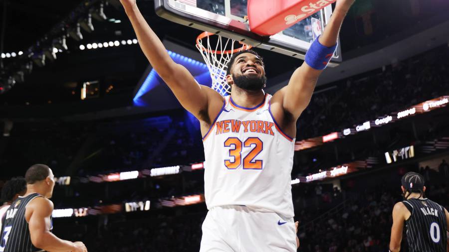 Karl-Anthony Towns aportó puntos y presencia en la pintura para Nueva York.