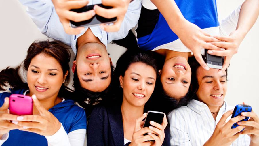 ¿Las redes sociales acabarán con las conversaciones cara a cara?