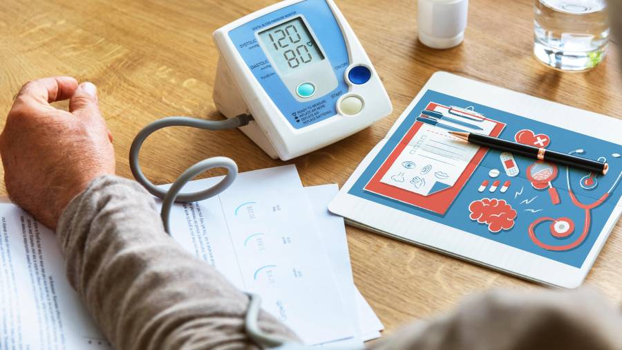 Los especialistas consideran que las mediciones ocasionales en la consulta del médico o la farmacia no ofrecen una imagen lo bastante precisa de la salud, por lo que es necesario aplicar una monitorización más frecuente.