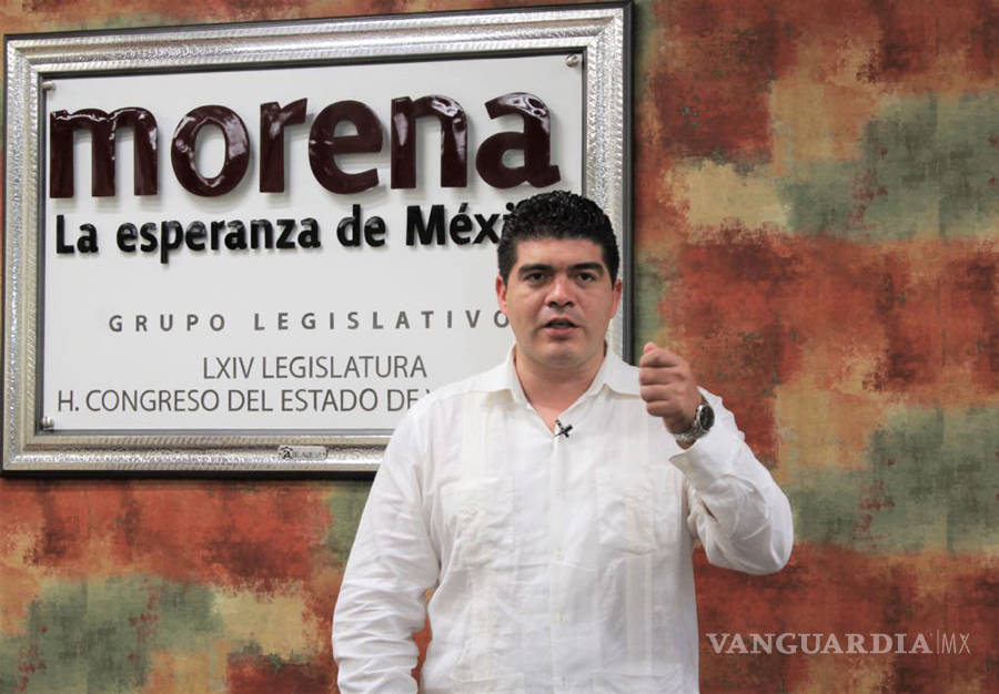 $!Sale a la luz previo trabajo de stripper de Secretario de Educación de Veracruz: 'Es más respetable a robarse el dinero del pueblo'