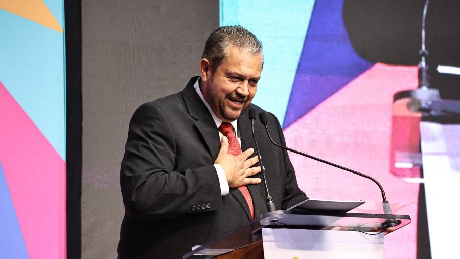 Tomás Gutiérrez Merino expuso los avances de su administración durante el primer informe de gobierno.