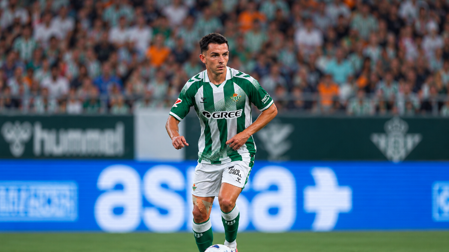 Lamine Yamal fue la figura del Barcelona en la goleada ante el Betis, donde Álvaro Fidalgo ingresó durante el segundo tiempo.