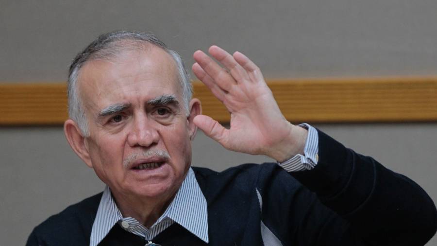 López Obrador ya no está tomando &quot;posiciones tan radicales”, dice Alfonso Romo # Candidatum